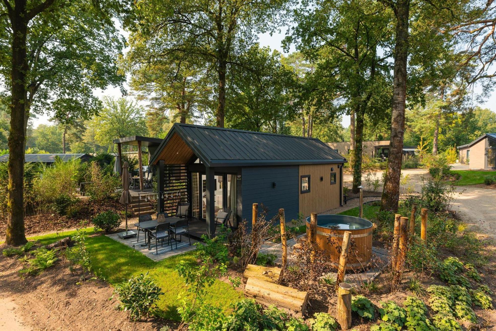 Veluwepark De Bosgraaf | Comfort Met Hottub Lieren Kültér fotó