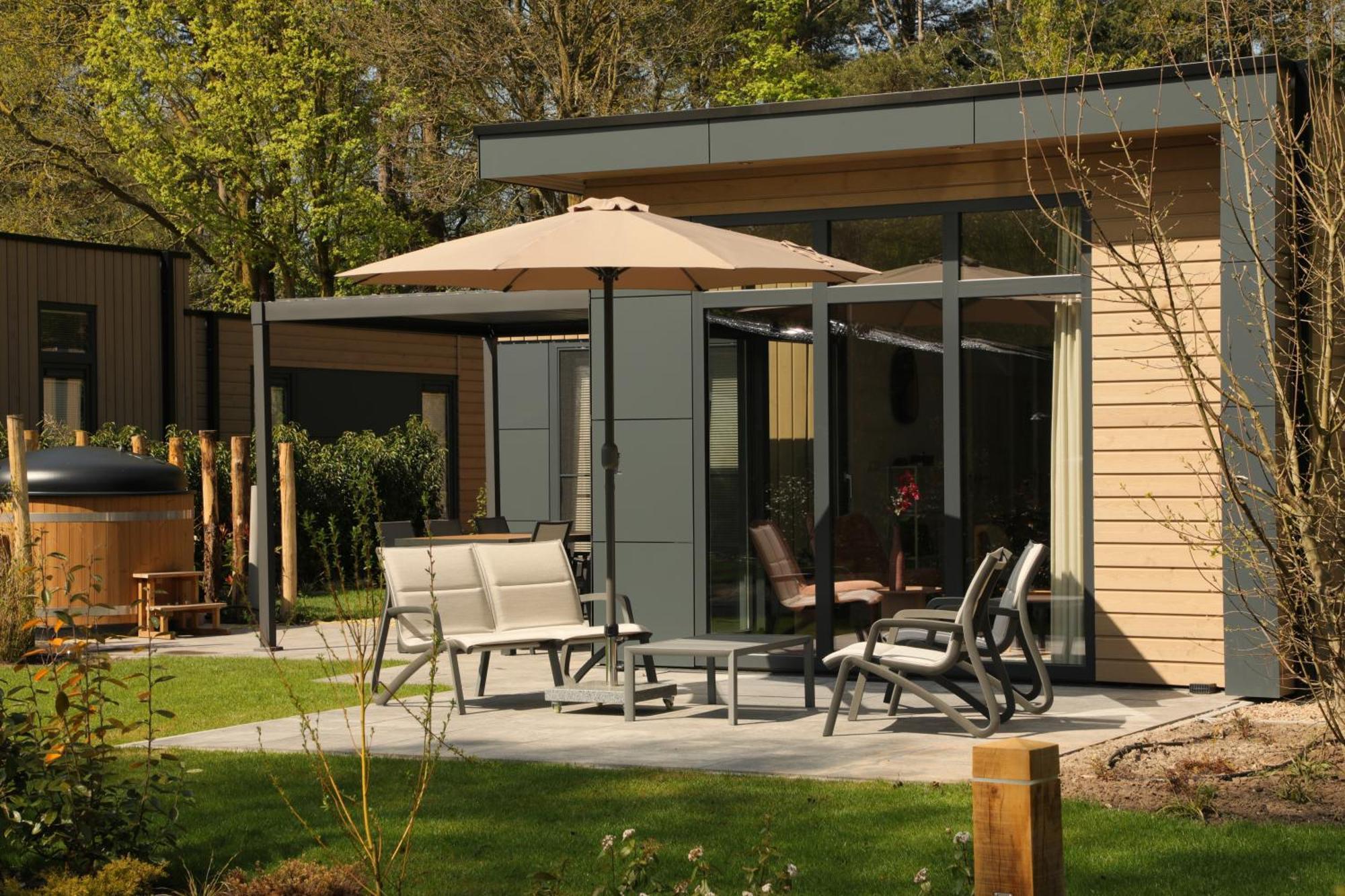 Veluwepark De Bosgraaf | Comfort Met Hottub Lieren Kültér fotó